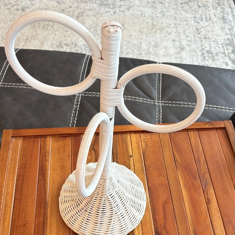 Wicker 3 Towel Holder Stand Shabby Cottage Core Bathroom VTG 15.5” White Rattan